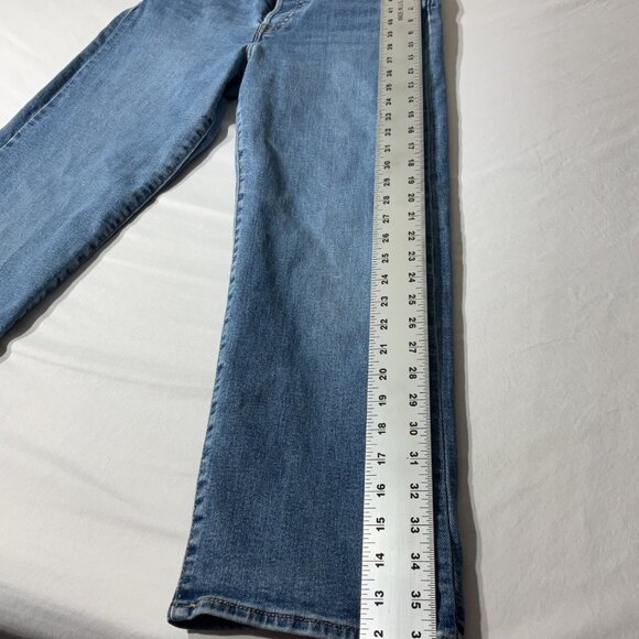 Levis 501 Original Fit Button-Fly Jeans Womens 28x30 Mid-Rise Straight Leg Light - Picture 13 of 14